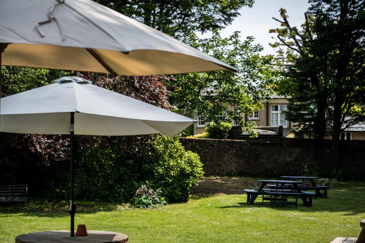 Findon Manor Hotel Exterior foto